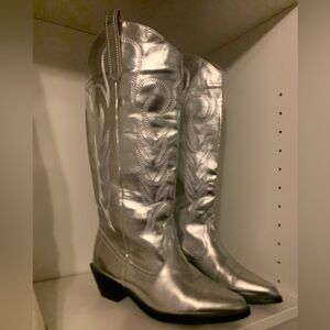 Silver chrome metallic cowgirl boots